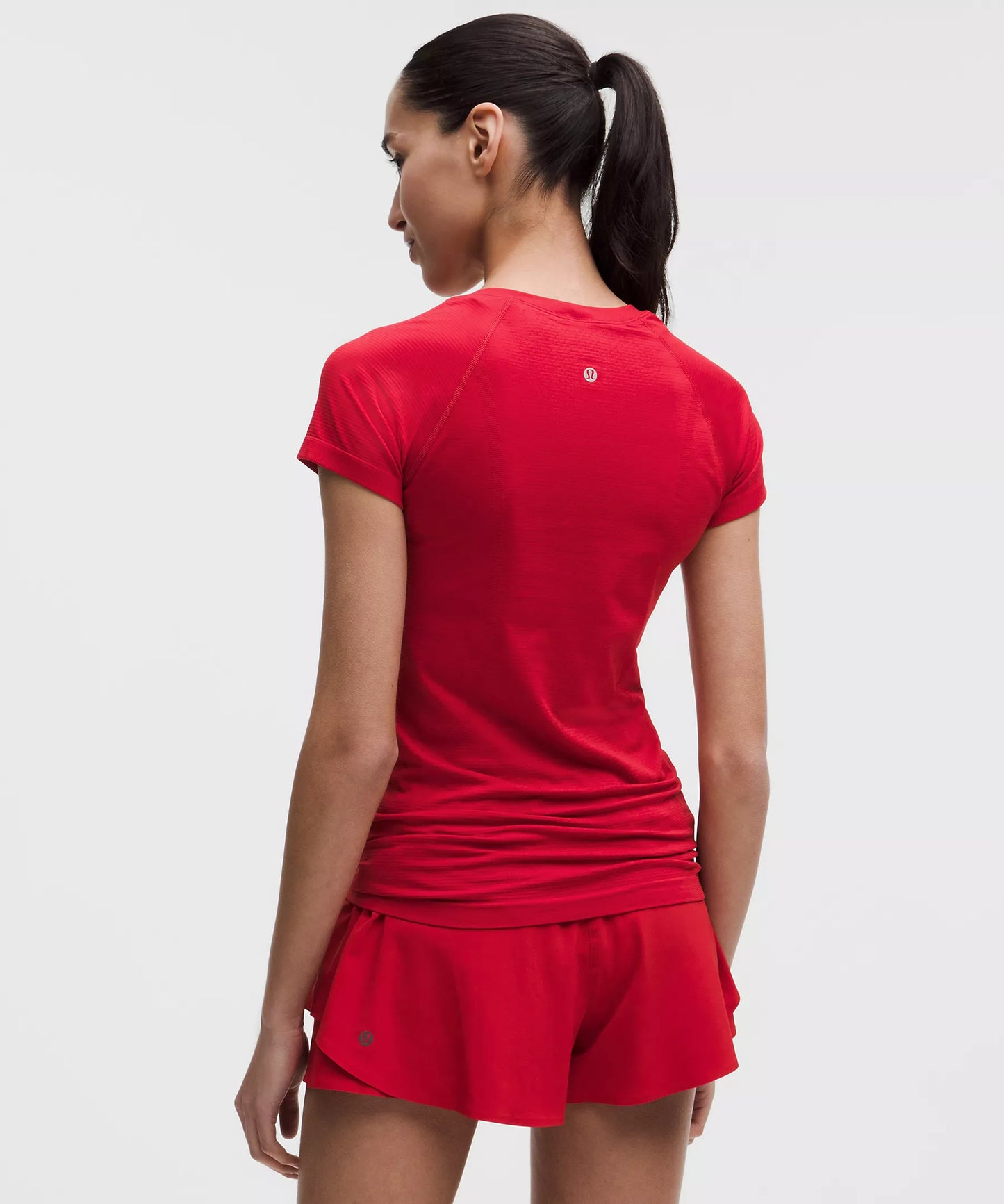 Swiftly Tech Short-Sleeve Shirt 2.0 Hip Length - Lulu Red