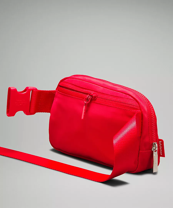 Everywhere Belt Bag 1L - True Red