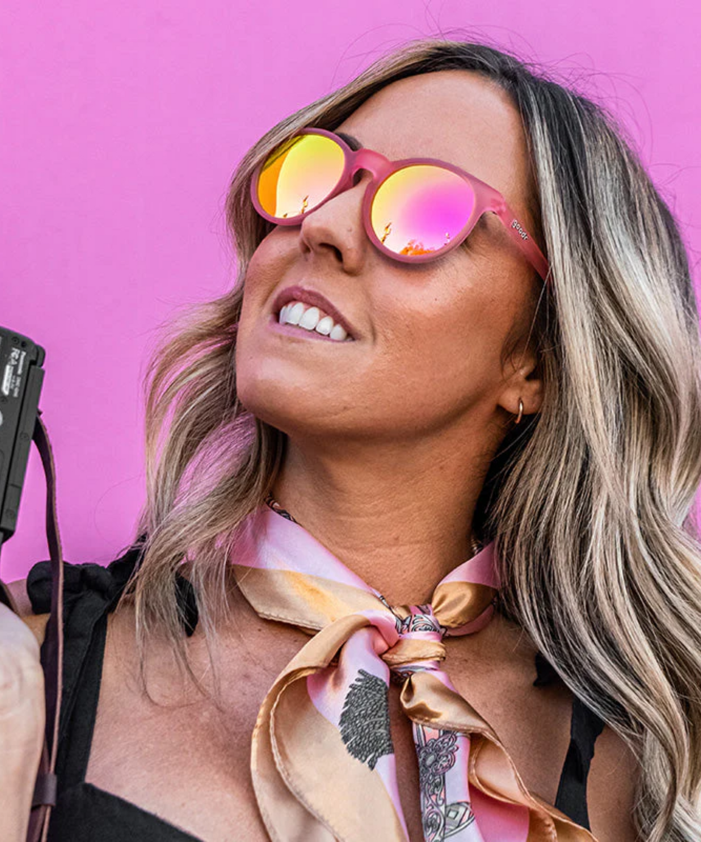 Influencers Pay Double Sunglasses
