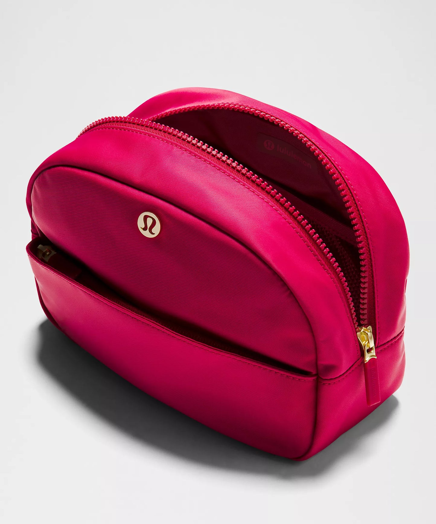 City Essentials Pouch 4L