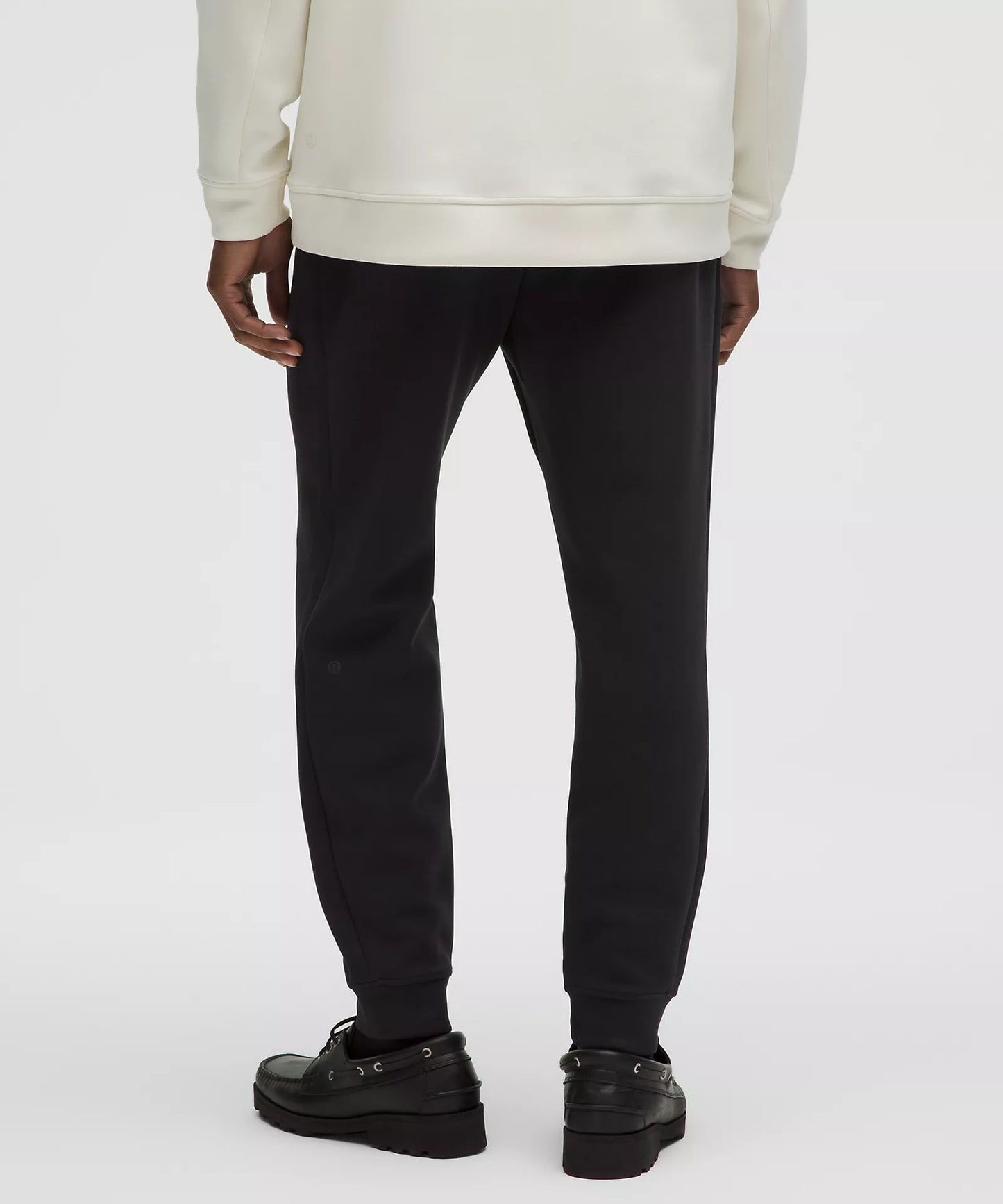 Smooth Spacer Jogger (Regular) - Black