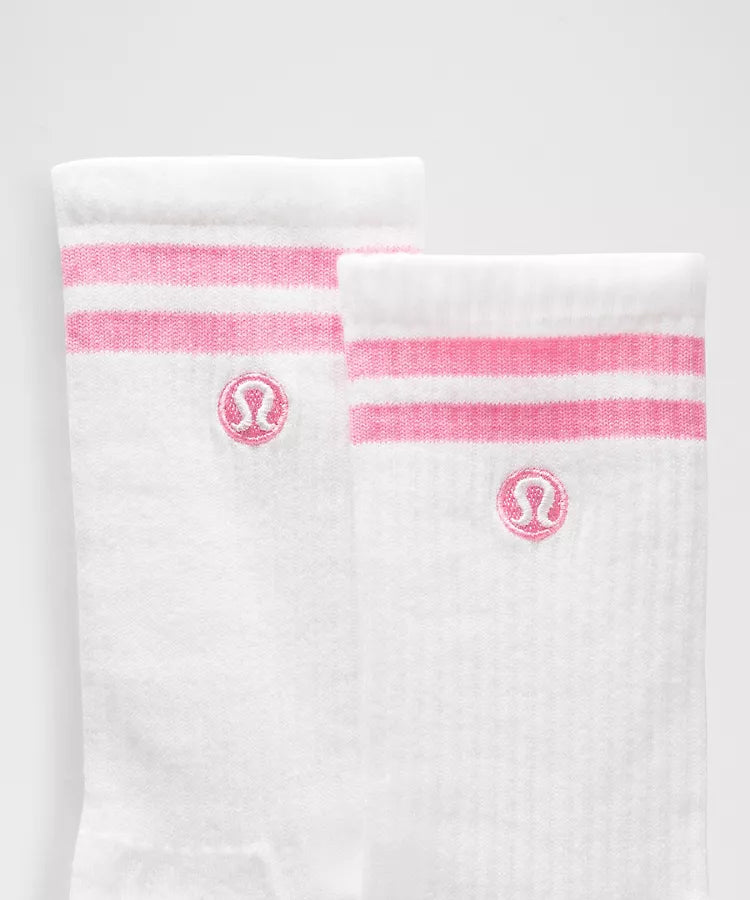 Unisex Daily Essential Striped Crew Socks White/Candy Cloud