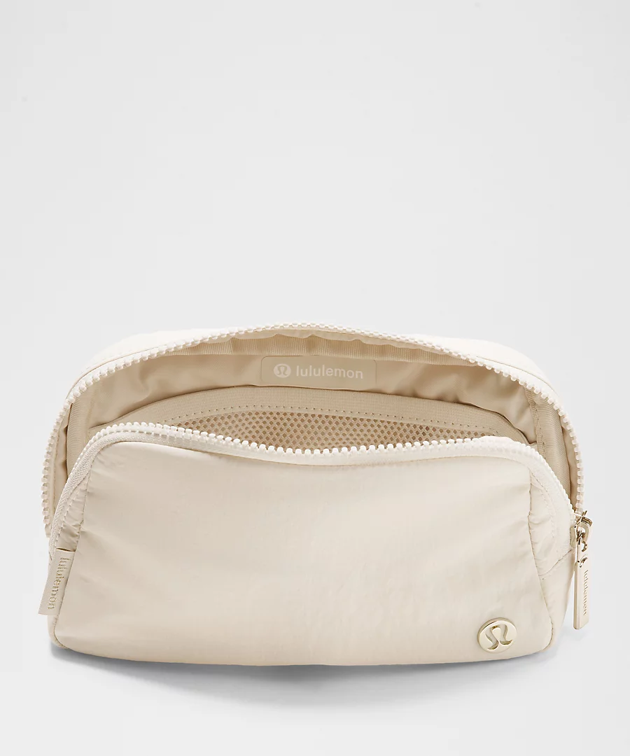 Everywhere Belt Bag 1L - Light Ivory