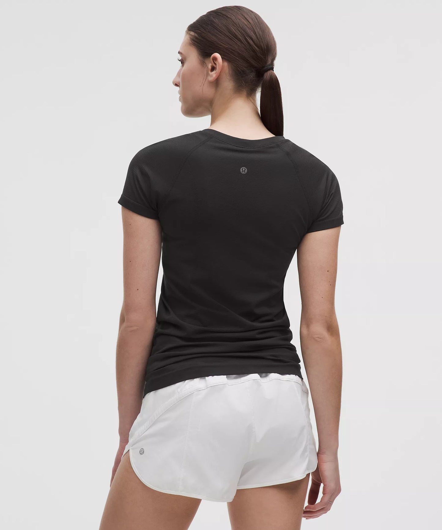 Swiftly Tech Short-Sleeve Shirt 2.0 (Hip Length)