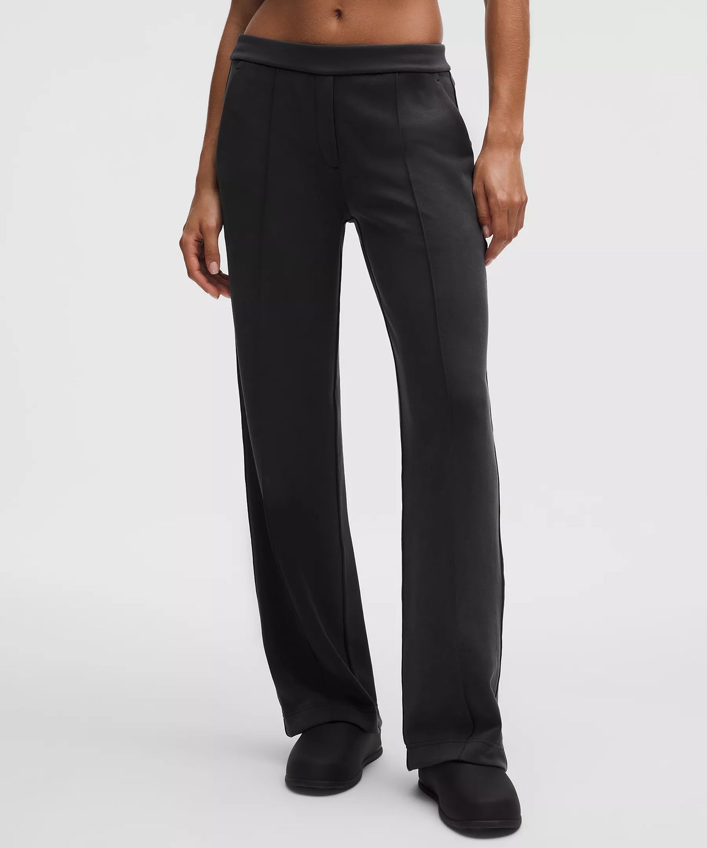 Softstreme Pintuck Mid-Rise Pant Regular - Black