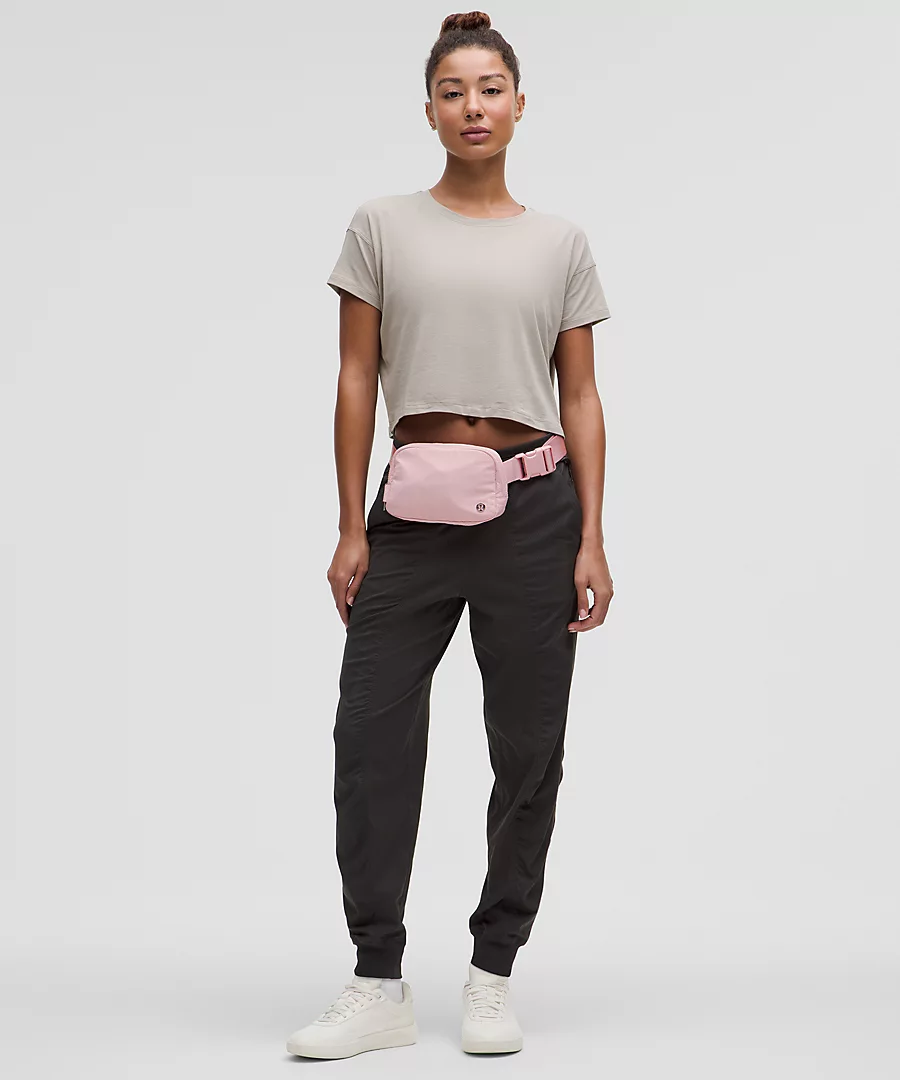 Everywhere Belt Bag 1L - Pink Haze