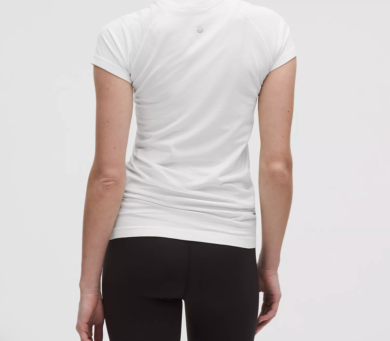 Swiftly Tech Short-Sleeve Shirt 2.0 *Hip Length