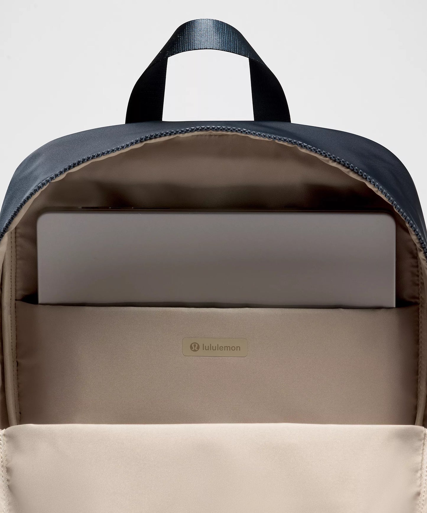 Everywhere Backpack 22L