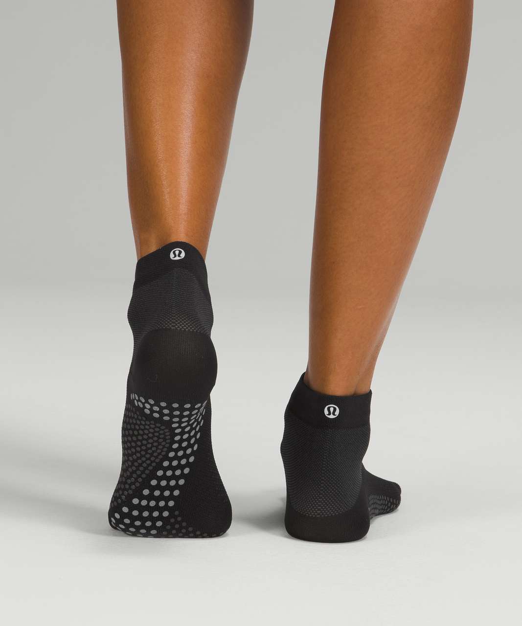 Women's Find Your Balance Tab Socks - Black